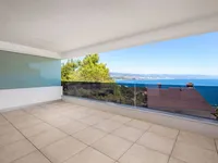 Недвижимость Three-room apartment in the center: 13