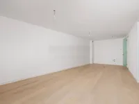 Недвижимость Three-room apartment in the center: 7