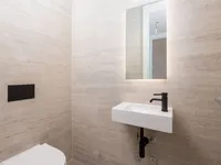 Недвижимость Three-room apartment in the center: 12