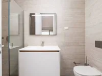 Недвижимость Three-room apartment in the center: 13