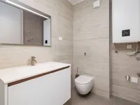 Недвижимость Three-room apartment in the center: 15