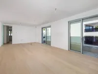 Недвижимость Three-room apartment in the center: 12