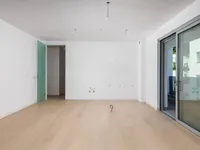 Недвижимость Three-room apartment in the center: 14