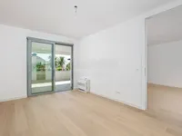 Недвижимость Three-room apartment in the Center: 3