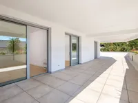Недвижимость Three-room apartment in the Center: 18