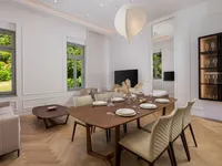 Недвижимость Three-room apartment in the center: 1
