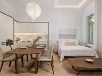 Недвижимость Three-room apartment in the center: 9