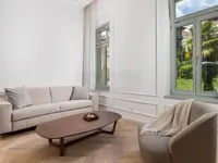 Недвижимость Three-room apartment in the center: 23