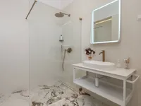 Недвижимость Two-room apartment in the center of Opatija: 13