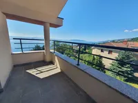 Недвижимость Three-room apartment in the city center: 17
