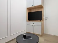 Недвижимость Two-room apartment in the center: 8
