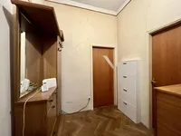 Недвижимость Трехкомнатная квартира, Центр: 7