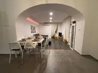 Недвижимость Three-room apartment in the center: 6