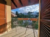 Недвижимость Four-room apartment: 11