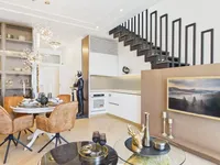 Недвижимость Three-room apartment in the city center: 5