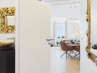 Недвижимость Three-room apartment in the city center: 24