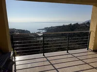 Недвижимость Three-room apartment Ichichi: 1