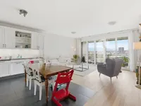 Недвижимость Apartment 5 rooms: 5