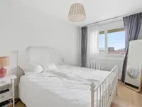 Недвижимость Apartment 5 rooms: 8