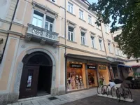 Недвижимость Трехкомнатная квартира, центр: 12