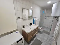 Недвижимость Четырёхкомнатная квартира в Копере: 12