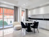Недвижимость Apartment Monaco, Port: 1