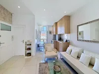 Недвижимость Villa Petit Juas: 1