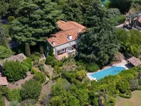 Недвижимость Villa Croix des Gardes: 1