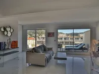 Недвижимость Villa Croix des Gardes: 2