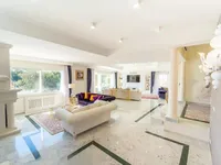 Недвижимость Villa Petit Juas: 9