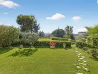 Недвижимость Estate Cannes Croix Gardes: 2