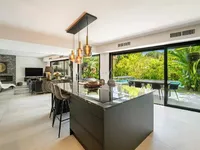Недвижимость Villa Petit Juas: 2