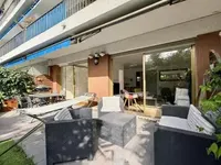 Недвижимость Villa Petit Juas: 2
