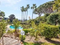 Недвижимость Villa Croix des Gardes: 12