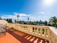 Недвижимость Villa Croix des Gardes: 2