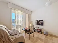Недвижимость House République: 2