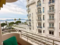 Недвижимость Villa Croix des Gardes: 2