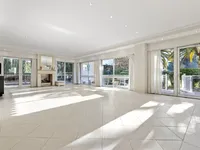Недвижимость Villa Mandelieu-La Roubine: 3