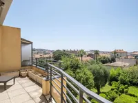 Недвижимость Villa République Cannes: 2