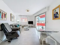 Недвижимость Villa Petit Juas: 2