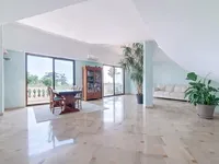 Недвижимость Villa Californie: 1
