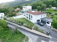 Недвижимость Семейный дом 400 м², Опатия: 8