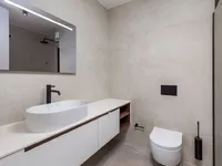 Недвижимость Трехкомнатная квартира в Центре: 16