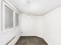 Недвижимость Two-room apartment Kashel: 9