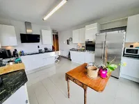 Недвижимость Exceptional chalet with elevator, spa, garden, south facing: 8