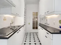 Недвижимость Apartment 4 rooms: 7