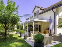 Недвижимость Single house 7 rooms: 1