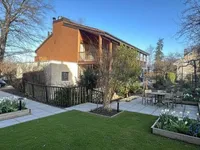Недвижимость Row house 6 rooms: 1