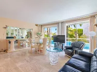 Недвижимость Property Cannes: 4