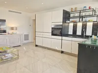 Недвижимость Estate Marina Mandelieu: 11